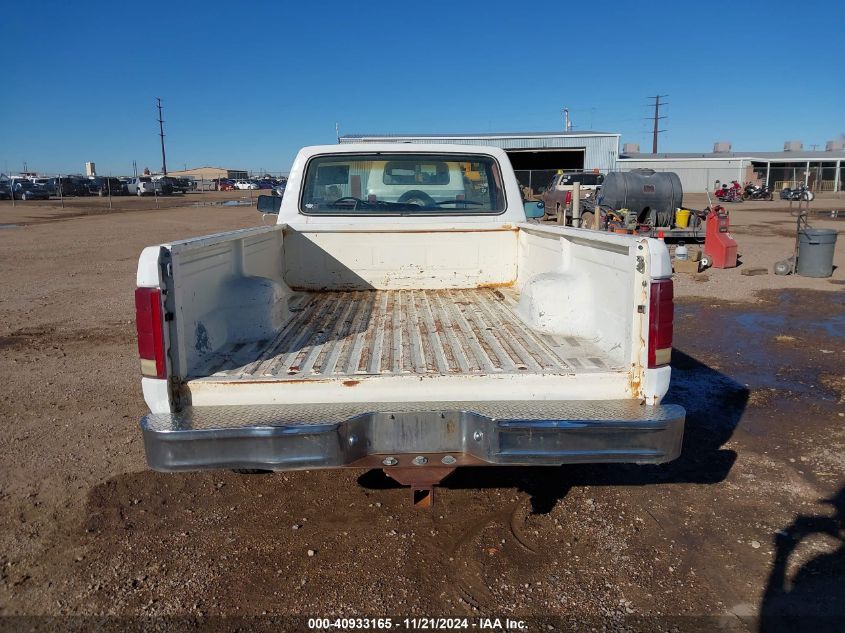 1981 Ford F150 VIN: 1FTEF15G2BLA66082 Lot: 40933165