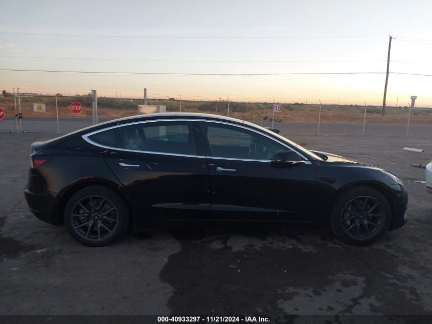 2018 Tesla Model 3 Long Range/Mid Range VIN: 5YJ3E1EA3JF052196 Lot: 40933297