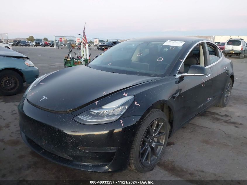 2018 Tesla Model 3 Long Range/Mid Range VIN: 5YJ3E1EA3JF052196 Lot: 40933297