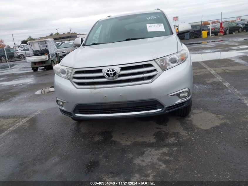 2013 Toyota Highlander Plus/Se VIN: 5TDBK3EH8DS194864 Lot: 40934049