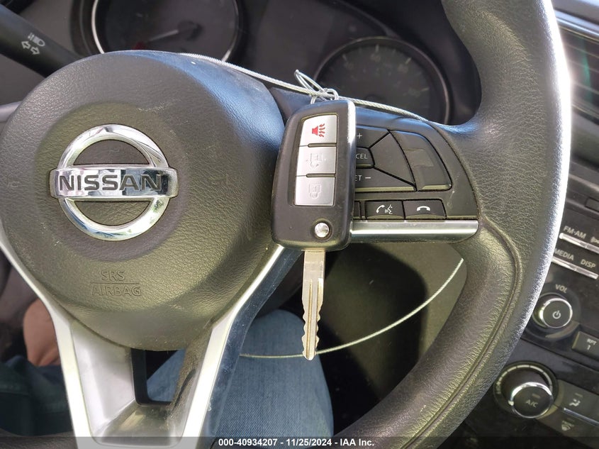 2017 NISSAN ROGUE S - JN8AT2MV6HW251986