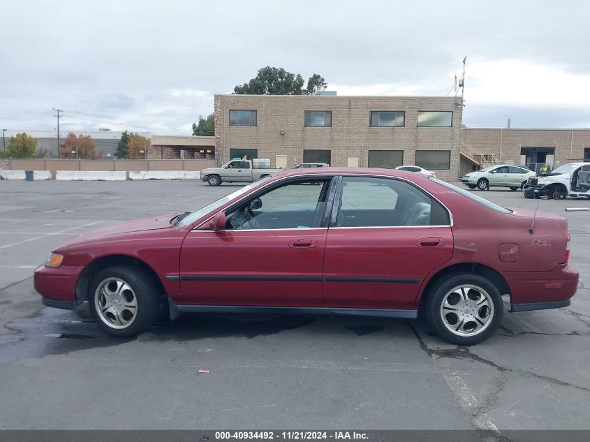 1995 Honda Accord Lx/Ex VIN: 1HGCD563XSA107989 Lot: 40934492