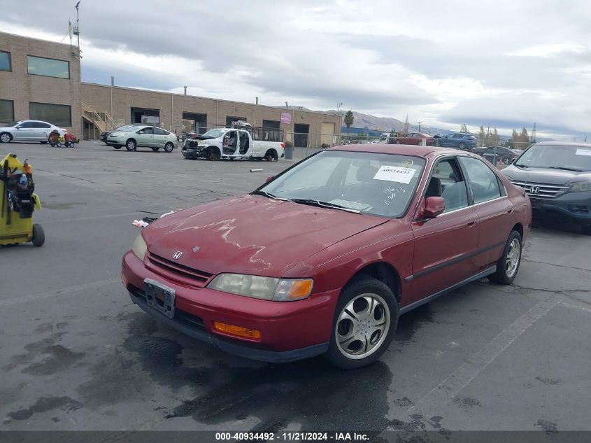 1995 Honda Accord Lx/Ex VIN: 1HGCD563XSA107989 Lot: 40934492