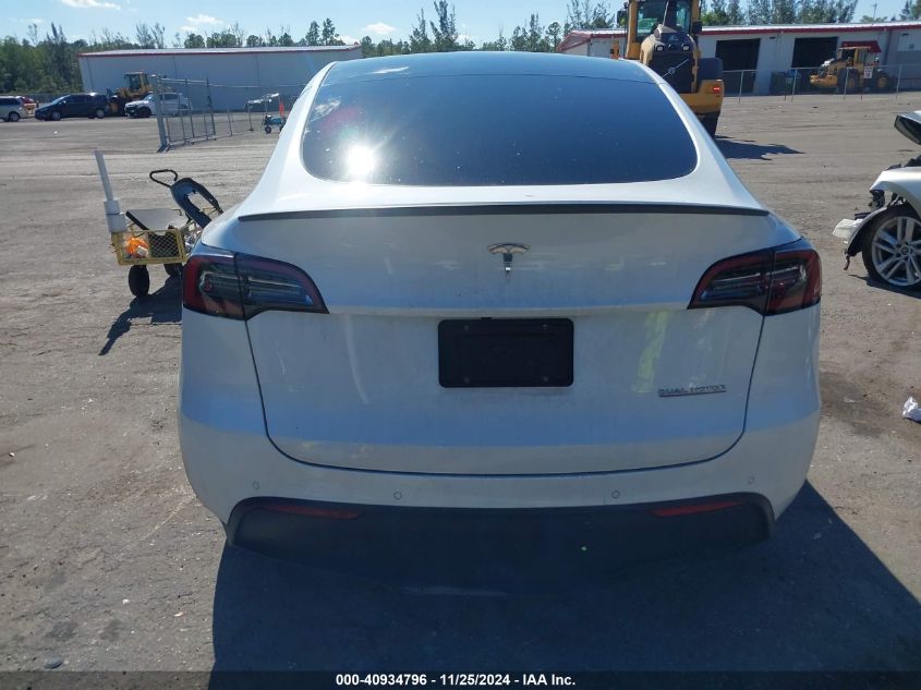 2022 Tesla Model Y Performance Dual Motor All-Wheel Drive VIN: 7SAYGDEF8NF379702 Lot: 40934796