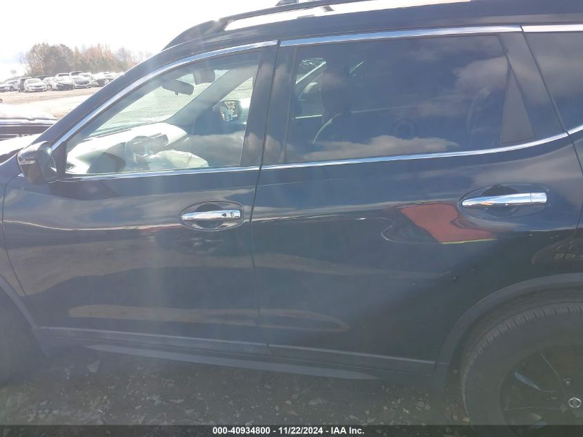 VIN 5N1AT2MVXHC823621 2017 NISSAN ROGUE SV