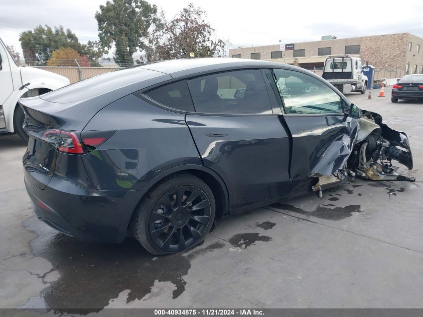 2024 Tesla Model Y Long Range Dual Motor All-Wheel Drive VIN: 7SAYGDEE6RF025657 Lot: 40934875