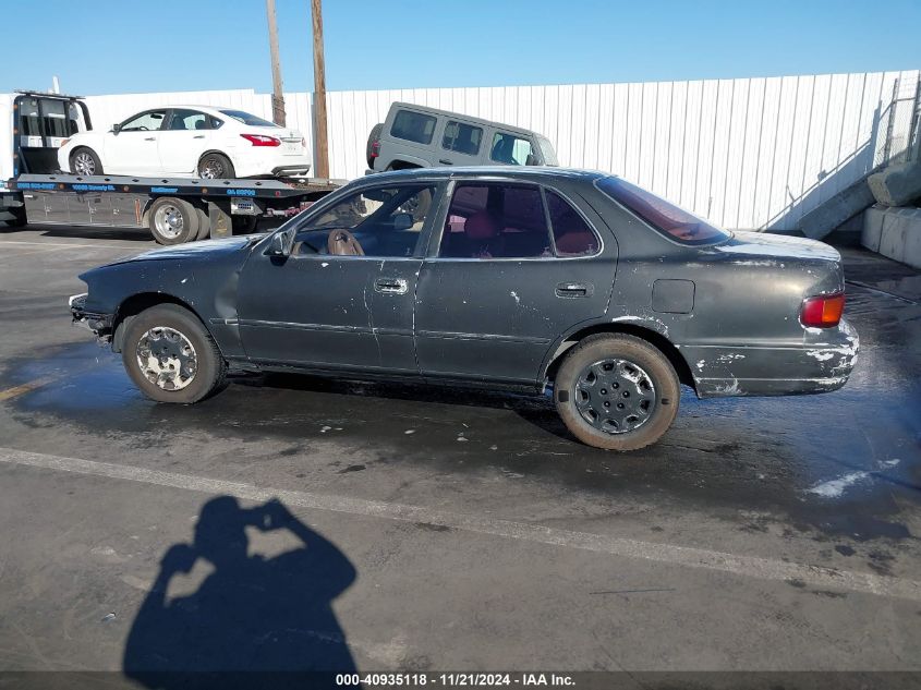 1995 Toyota Camry Le VIN: 4T1SK12E1SU611633 Lot: 40935118