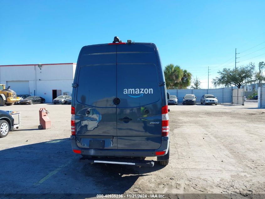 2018 Mercedes-Benz Sprinter 2500 Standard Roof V6 VIN: WD3PE7CD1JP637814 Lot: 40935236