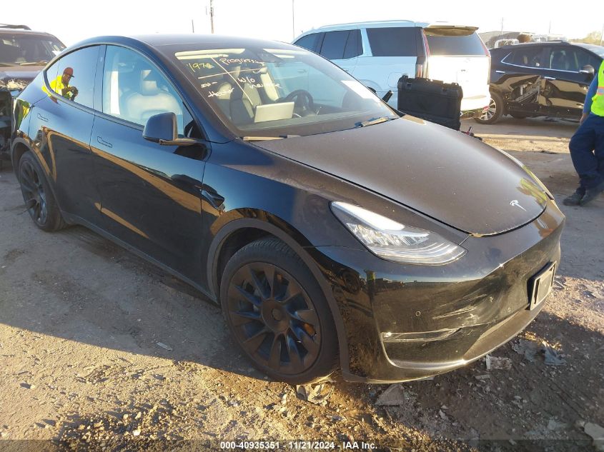 2022 TESLA MODEL Y LONG RANGE DUAL MOTOR ALL-WHEEL DRIVE - 7SAYGDEE7NF363014