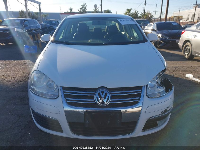 2010 Volkswagen Jetta Limited Edition VIN: 3VWAZ7AJ3AM102821 Lot: 40935352