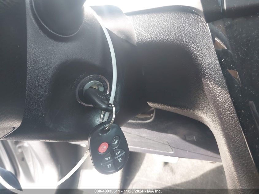 2017 TOYOTA SIENNA SE 8 PASSENGER - 5TDXZ3DC9HS850518