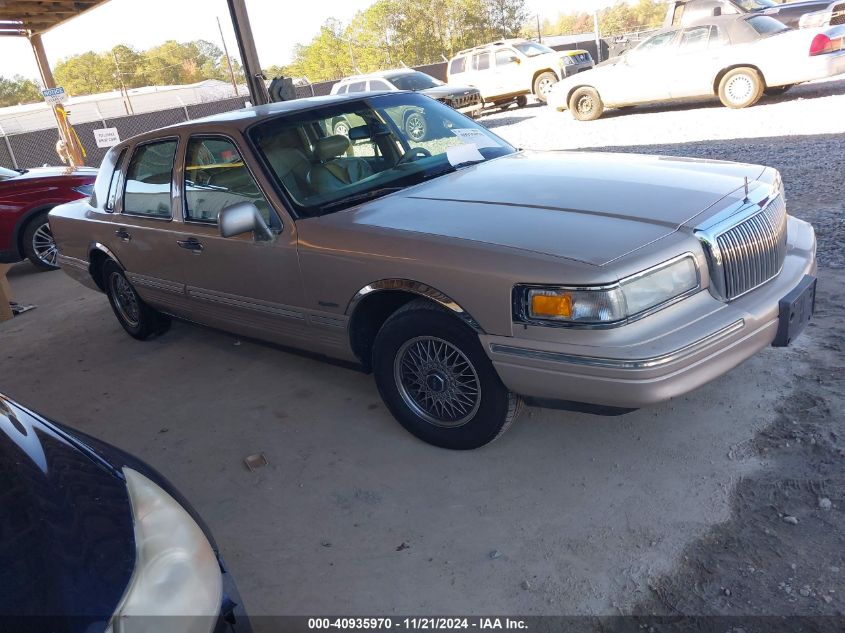 1997 Lincoln Town Car Signature VIN: 1LNLM82W6VY641689 Lot: 40935970