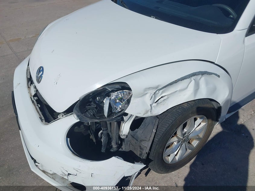 2015 VOLKSWAGEN BEETLE 1.8T FLEET EDITION - 3VWF17AT5FM643018