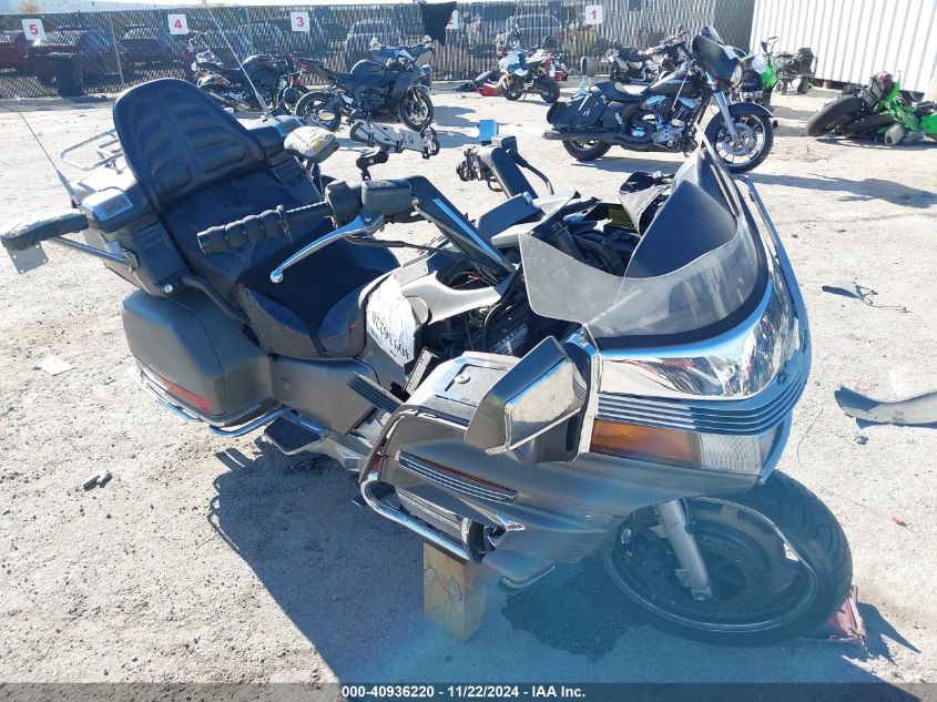 1992 Honda Gl1500 A VIN: 1HFSC220XNA401278 Lot: 40936220