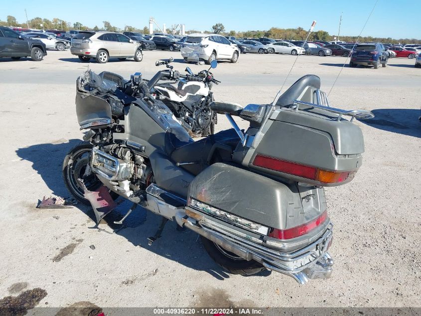 1992 Honda Gl1500 A VIN: 1HFSC220XNA401278 Lot: 40936220