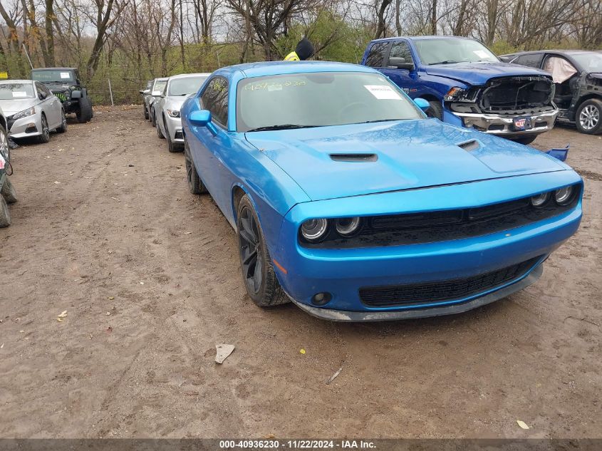 VIN 2C3CDZAG4JH305892 2018 DODGE CHALLENGER no.1