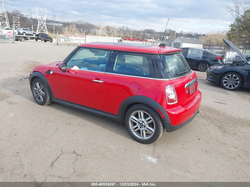 2013 MINI HARDTOP COOPER - WMWSU3C54DT677544