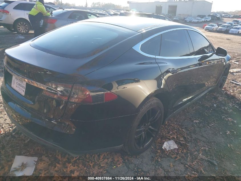 VIN 5YJSA1H47FF084671 2015 Tesla Model S, 85D/P85D no.4