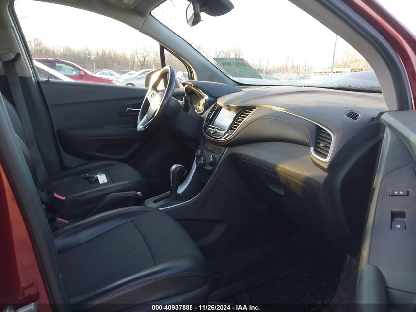 2017 CHEVROLET TRAX LT - 3GNCJLSB7HL188130