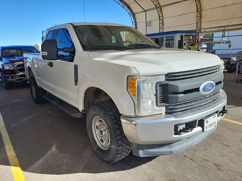 2017 Ford F250 Super Duty VIN: 1FT7X2B67HEF34232 Lot: 40938146