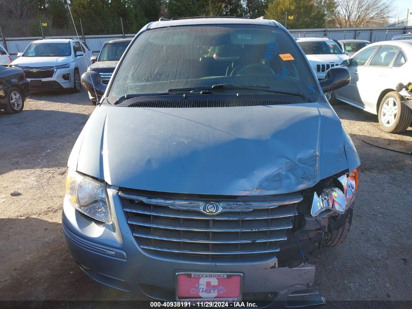 2005 Chrysler Town & Country Touring VIN: 2C8GP54L25R131969 Lot: 40938191