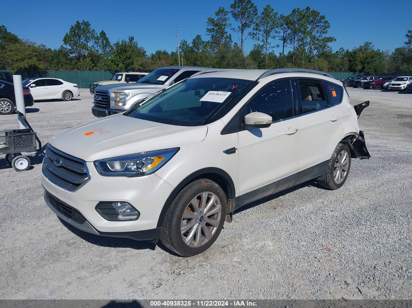 VIN 1FMCU0JD1HUE29540 2017 FORD ESCAPE TITANIUM