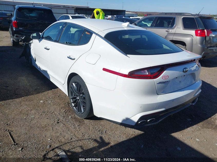 2018 KIA STINGER VIN: KNAE15LA3J6035700