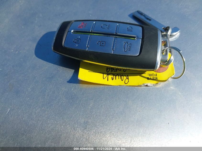 2022 GENESIS G70 2.0T RWD KMTG34TA5NU092337