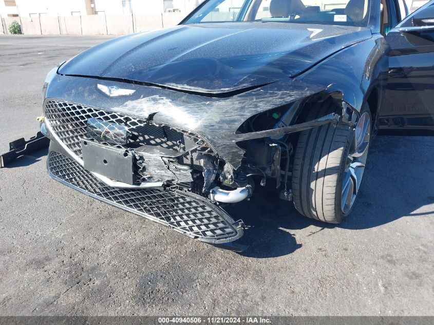 2022 GENESIS G70 2.0T RWD KMTG34TA5NU092337