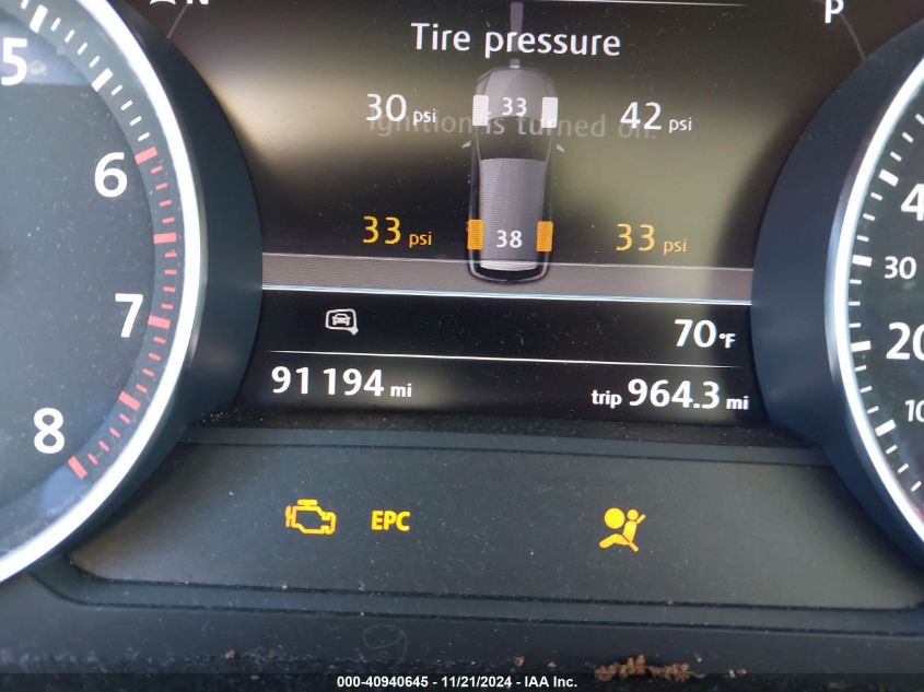 2016 VOLKSWAGEN TOUAREG VR6 LUX - WVGEF9BPXGD007796