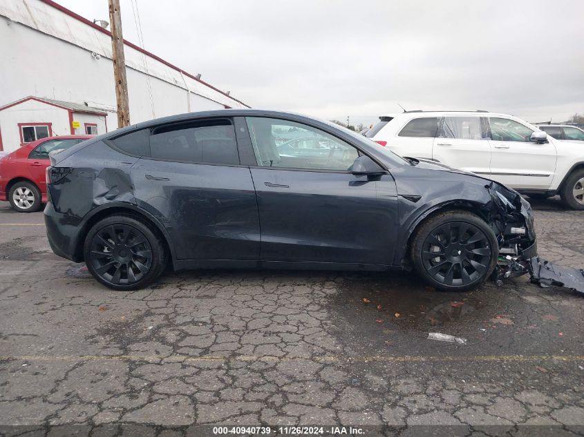 2024 Tesla Model Y Long Range Dual Motor All-Wheel Drive VIN: 7SAYGDEE1RF102483 Lot: 40940739