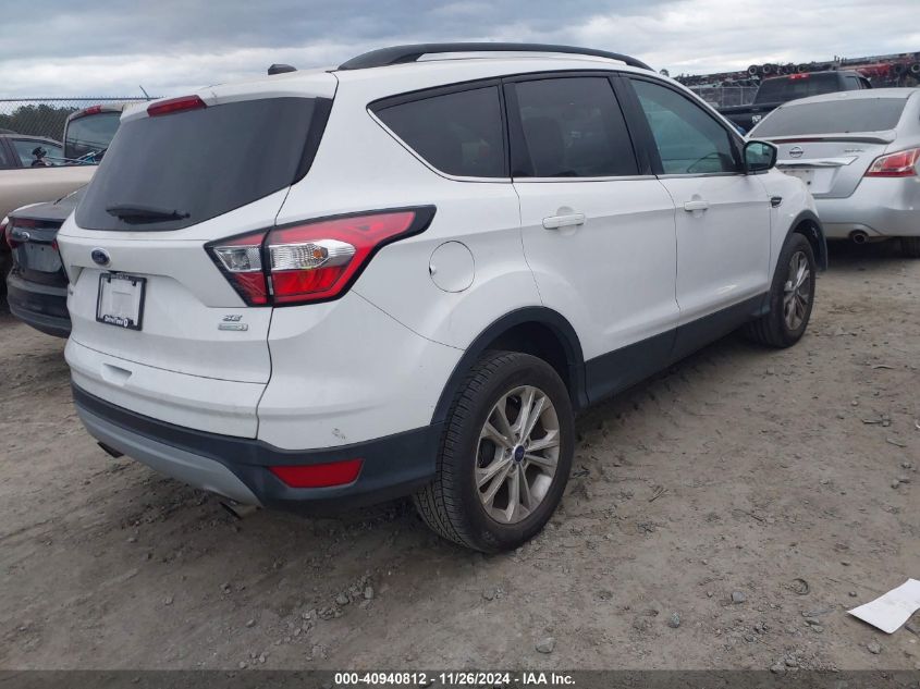 VIN 1FMCU0GD4JUC88914 2018 Ford Escape, SE no.4