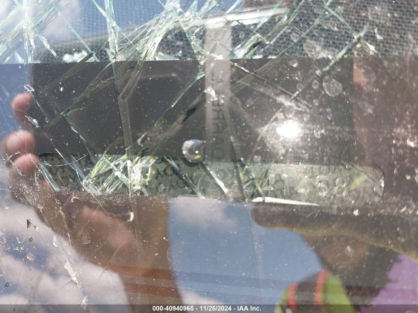 2011 Toyota 4Runner Limited V6 VIN: JTEBU5JR7B5041458 Lot: 40940965