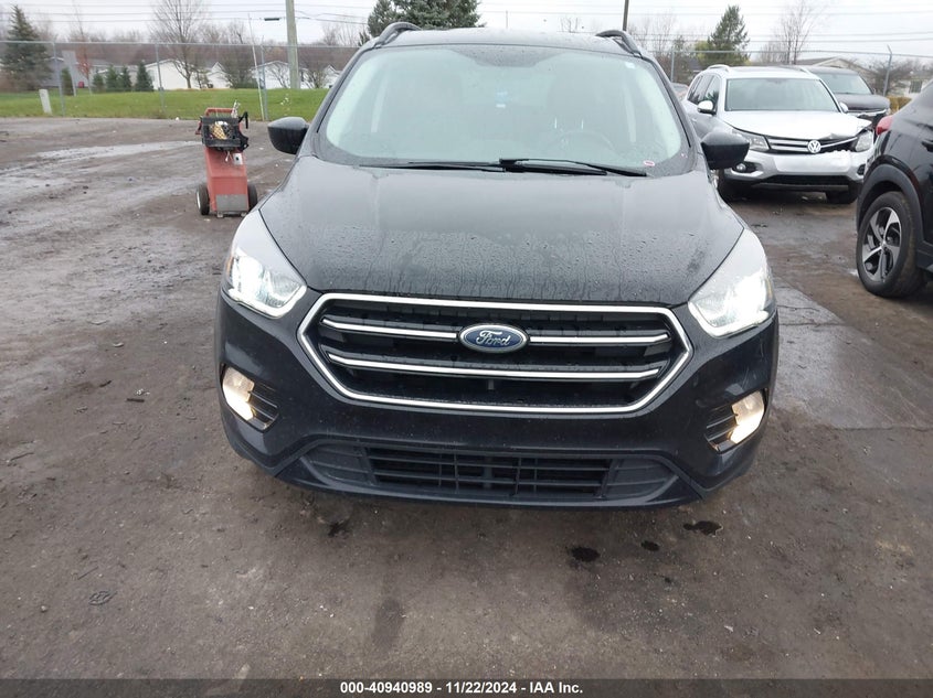 VIN 1FMCU9GD0KUA45848 2019 FORD ESCAPE SE