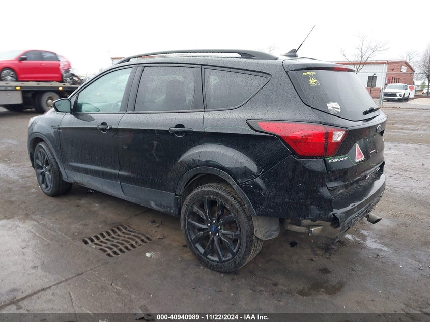 VIN 1FMCU9GD0KUA45848 2019 FORD ESCAPE SE