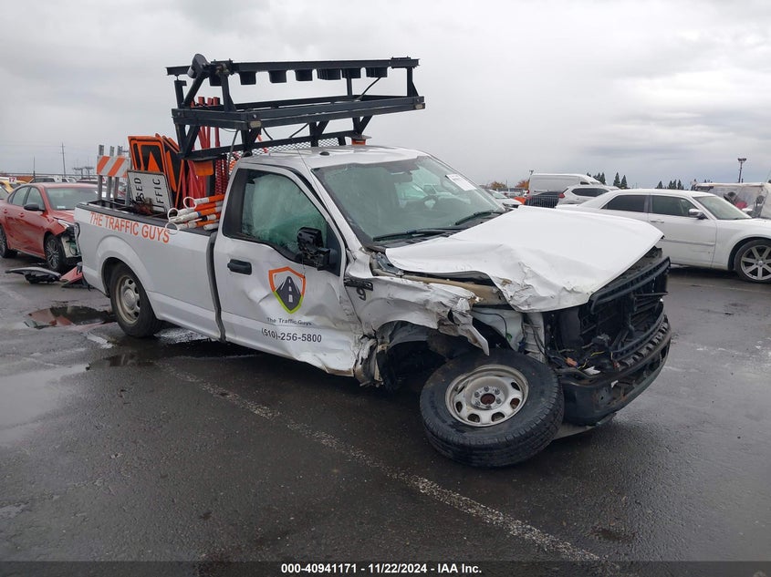 VIN 1FTMF1CB8JKE67045 2018 FORD F-150 XL