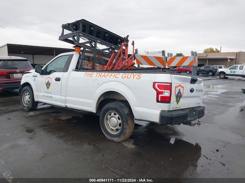 VIN 1FTMF1CB8JKE67045 2018 FORD F-150 XL