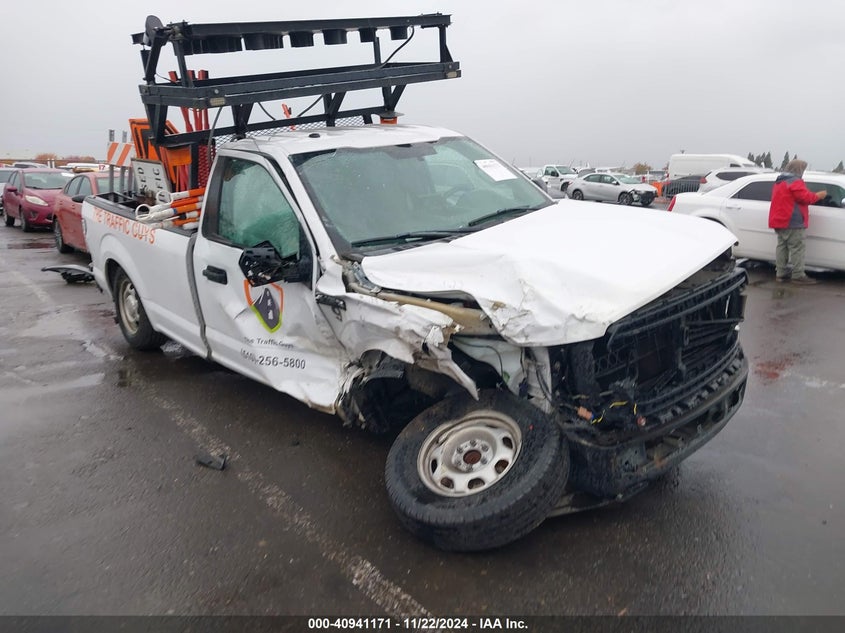 VIN 1FTMF1CB8JKE67045 2018 FORD F-150 XL