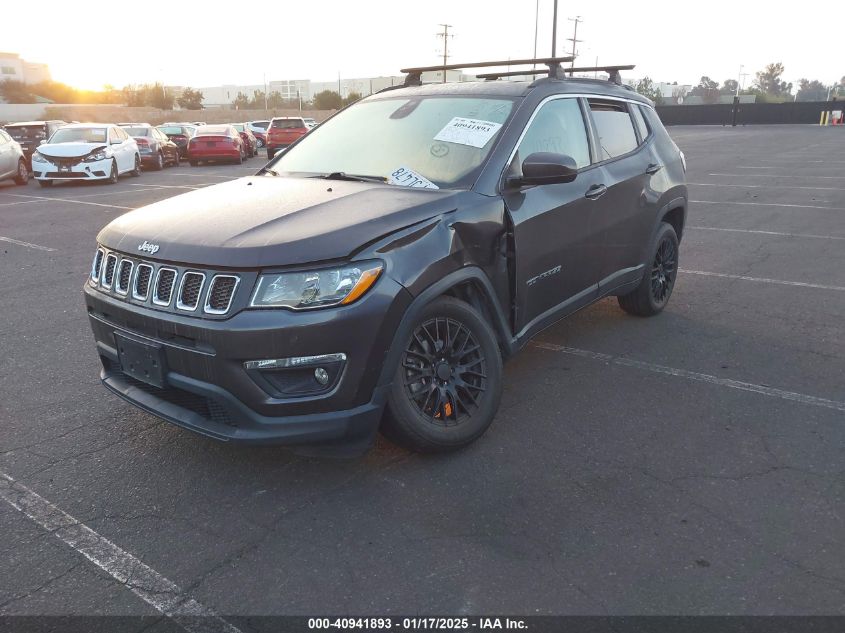 VIN 3C4NJDBB0KT713754 2019 Jeep Compass, Latitude 4X4 no.2