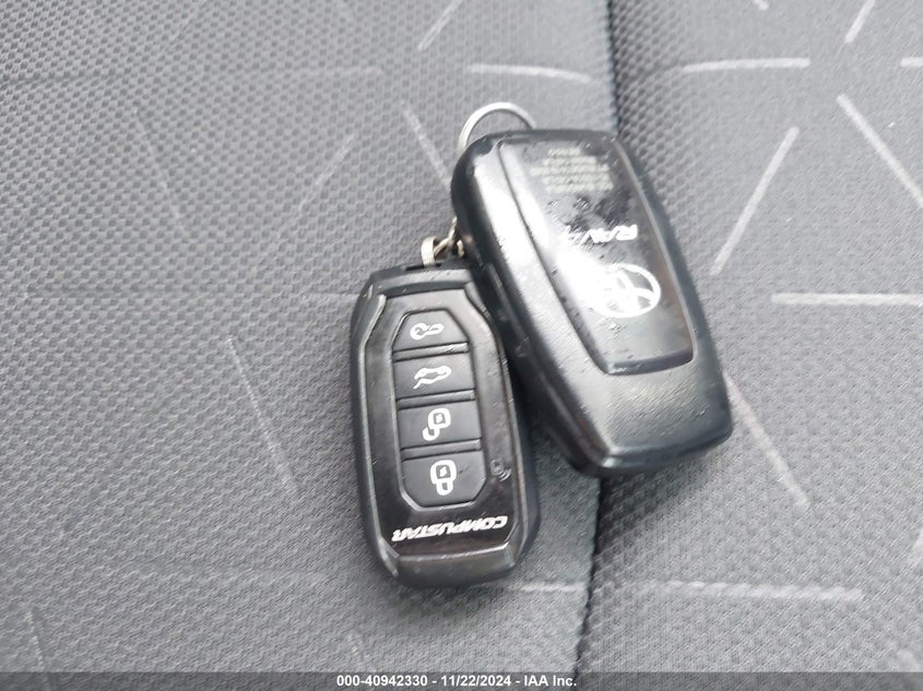 2022 TOYOTA RAV4 XLE - 2T3P1RFV3NW254761