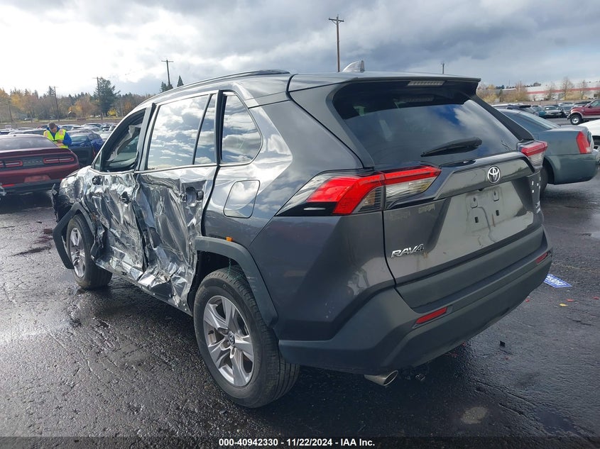 2022 TOYOTA RAV4 XLE - 2T3P1RFV3NW254761
