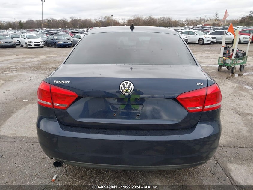 2014 VOLKSWAGEN PASSAT VIN: 1VWAT7A31EC074687