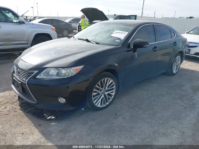 VIN JTHBK1GG9D2037326 2013 Lexus ES, 350 no.2