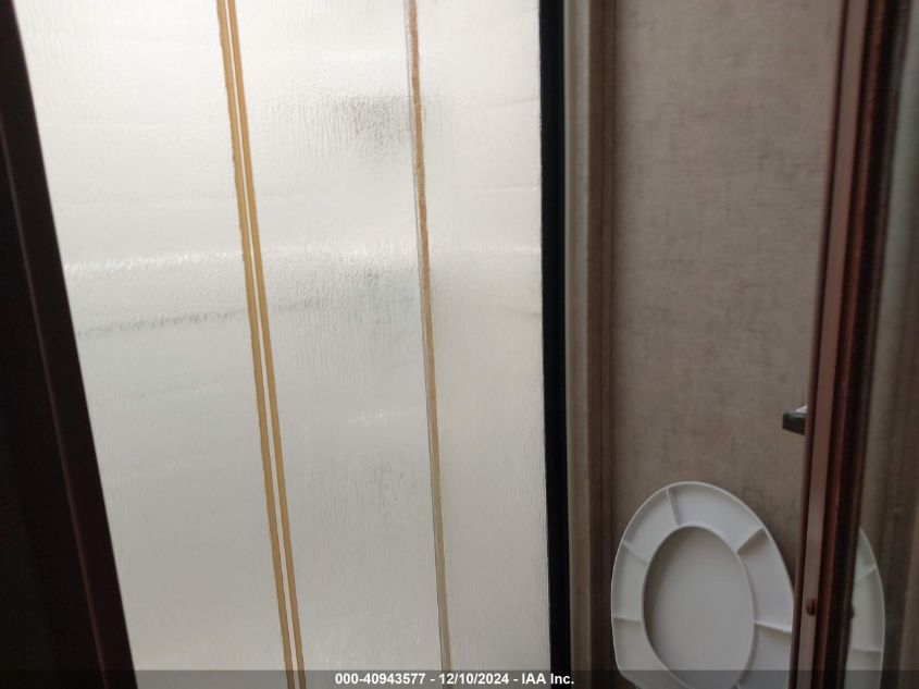 2015 Ford E-450 Cutaway VIN: 1FDXE4FS0FDA29432 Lot: 40943577