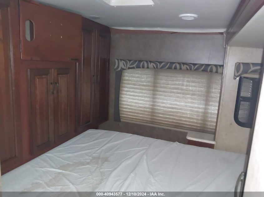 2015 Ford E-450 Cutaway VIN: 1FDXE4FS0FDA29432 Lot: 40943577