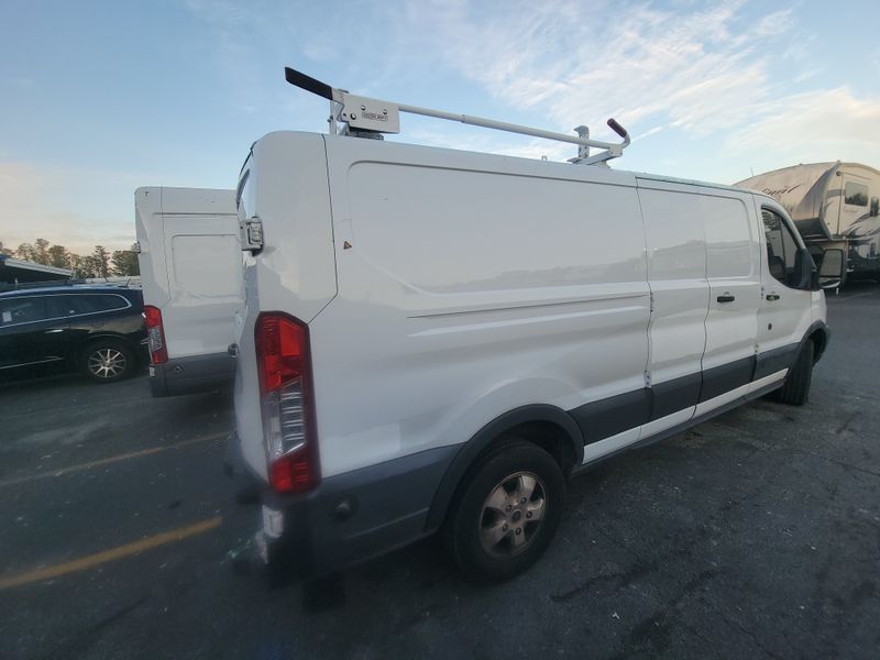 2017 Ford Transit T-250 VIN: 1FTYR2ZM0HKA61374 Lot: 40943759