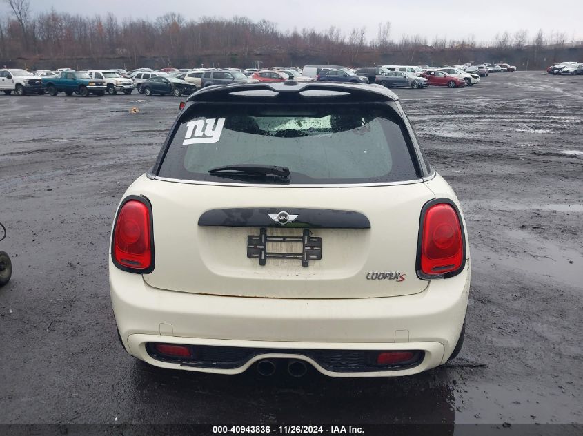 2015 Mini Hardtop Cooper S VIN: WMWXU3C55F2B62067 Lot: 40943836