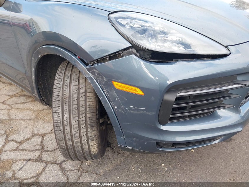 VIN WP1AA2AY7KDA02792 2019 PORSCHE CAYENNE