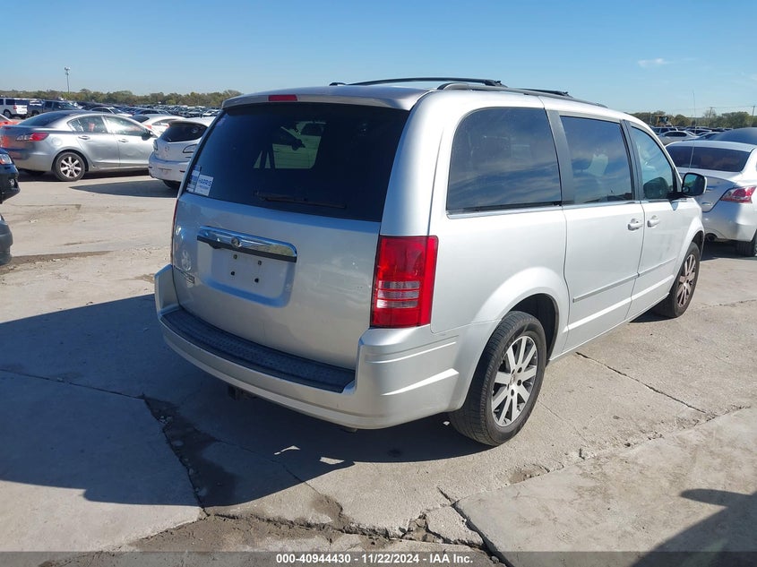 Vin: 2a4rr5d13ar170089, lot: 41434204, chrysler town & country touring 20104
