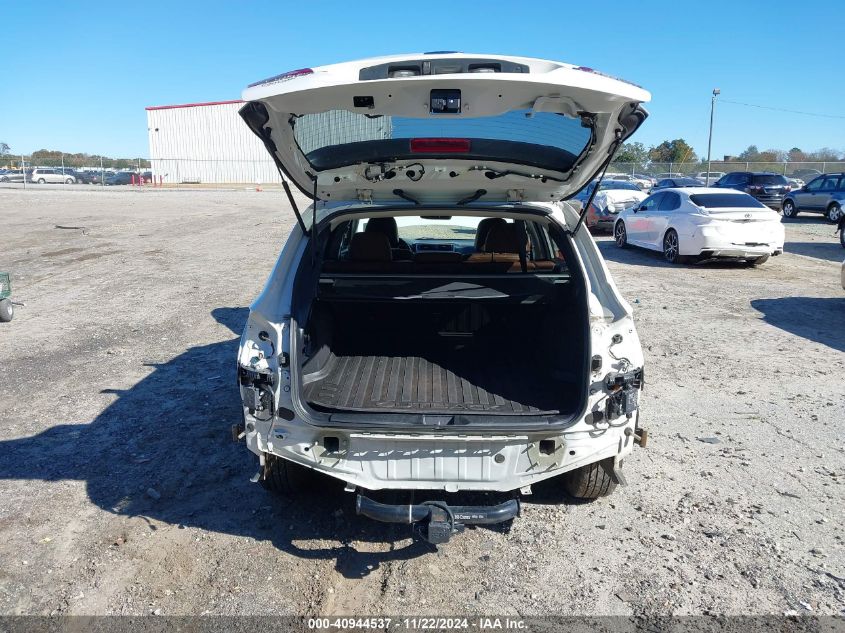 2018 Subaru Outback 2.5I Touring VIN: 4S4BSATC6J3348556 Lot: 40944537